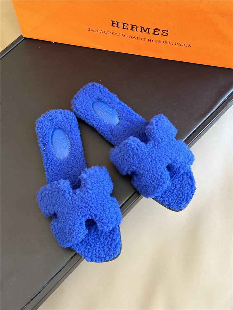 Hermès fur roll cake hair H slippers