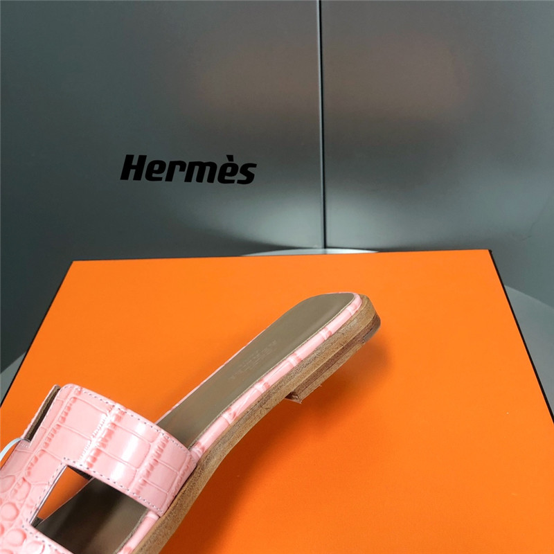 hermes oran crocodile slippers