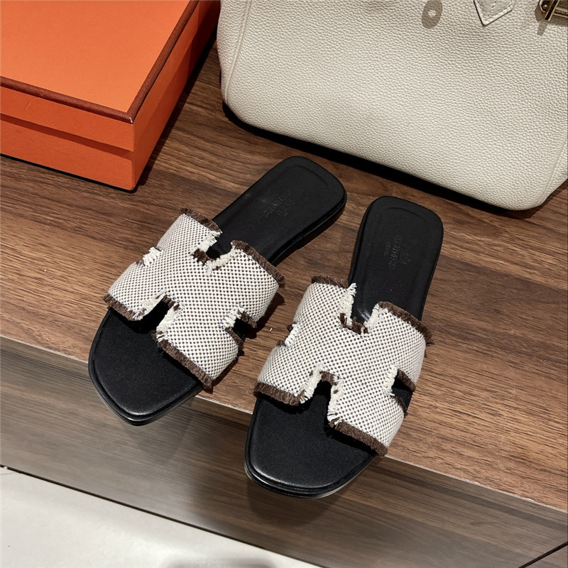 hermes H buckle slippers