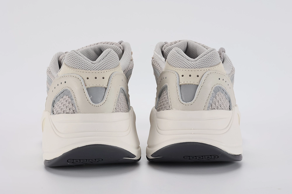Yeezy Replica 700 V2