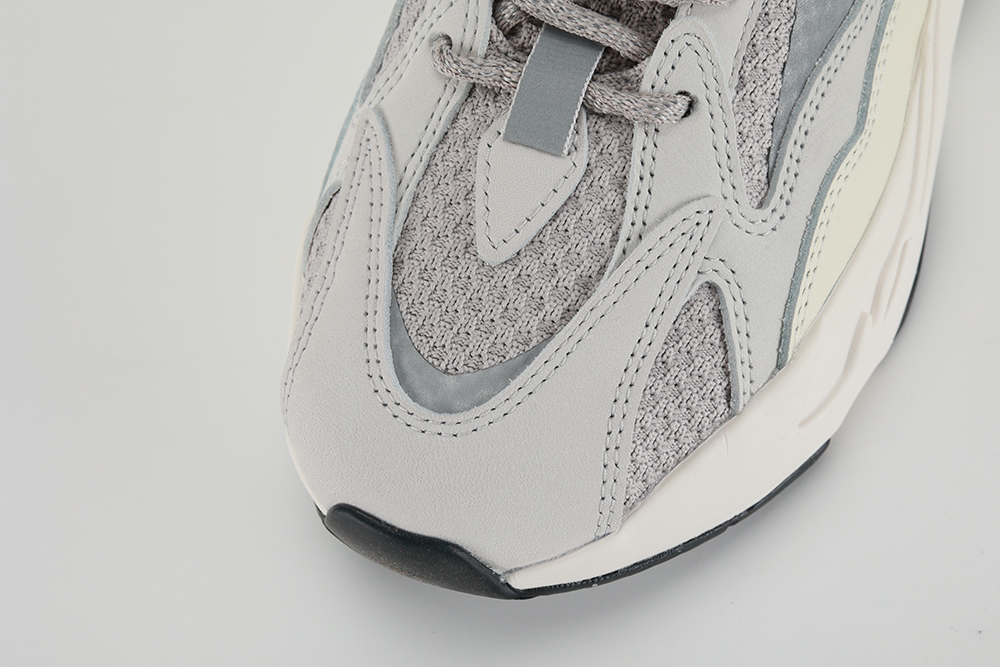 Yeezy Replica 700 V2 Static