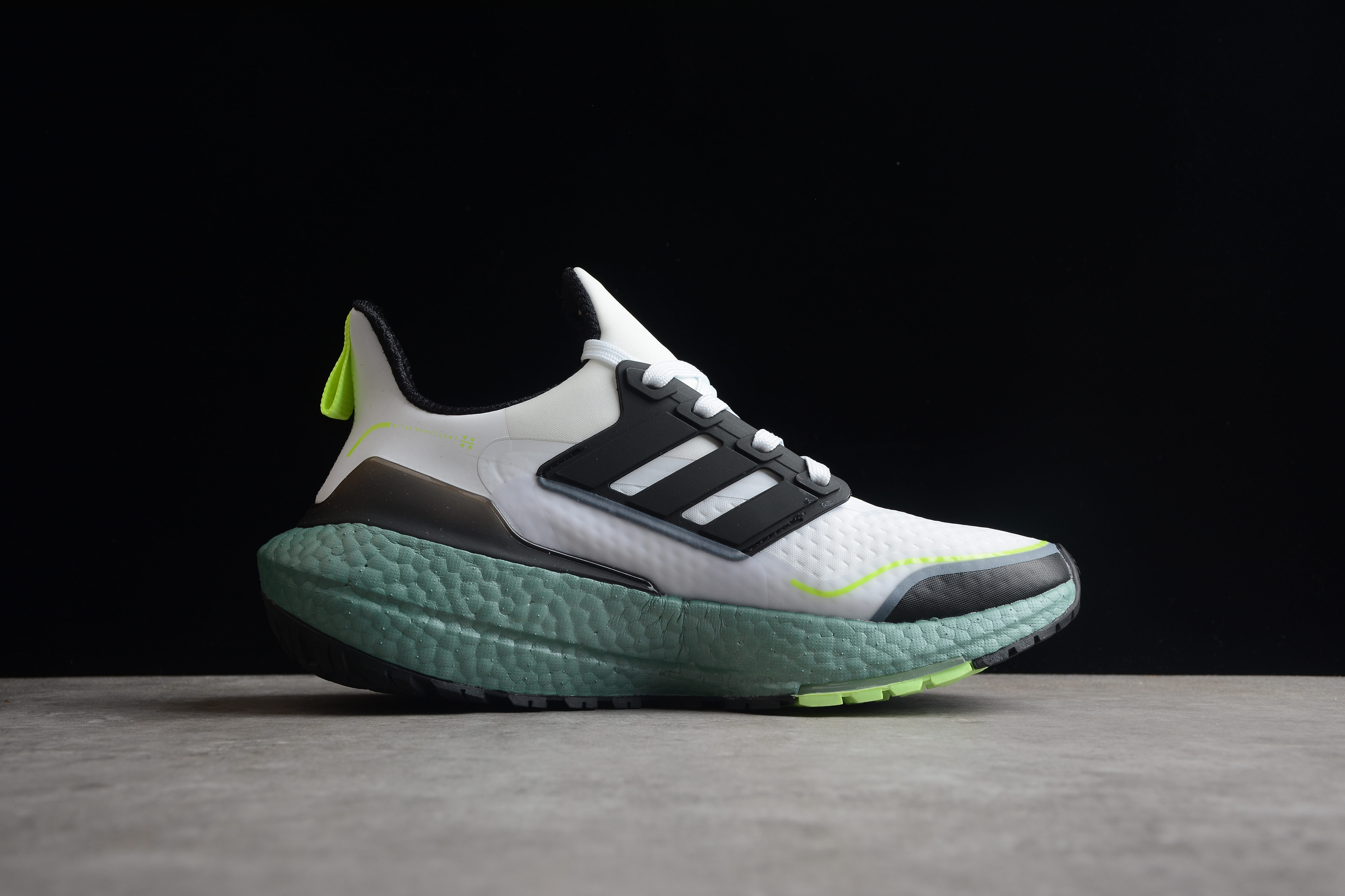 adidas Ultra Boost 21 Cold.Rdy White Signal Green S23898