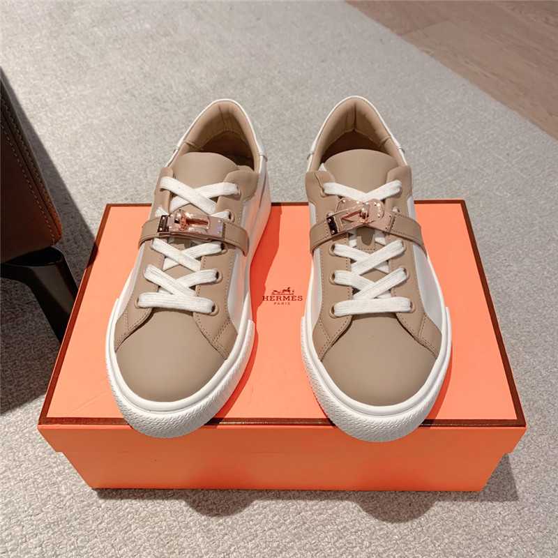 Hermès British retro design white shoes