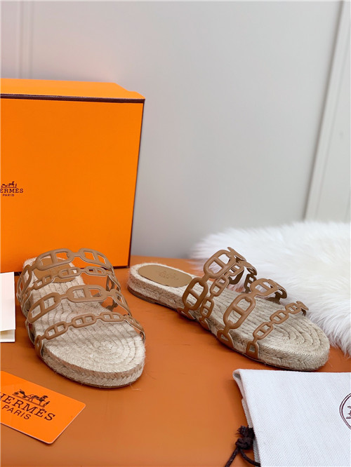 hermes flat slippers