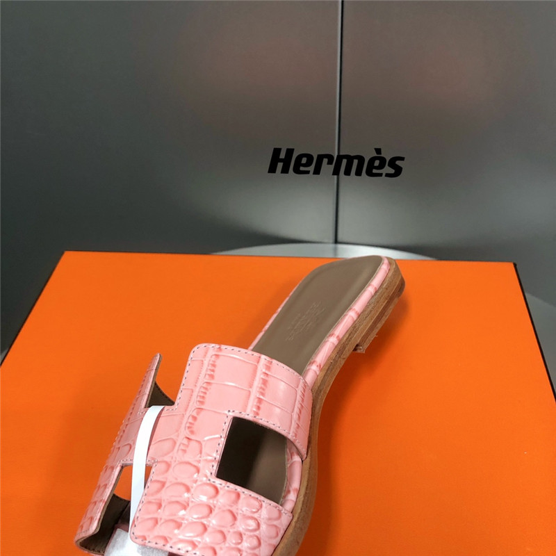 hermes oran crocodile slippers
