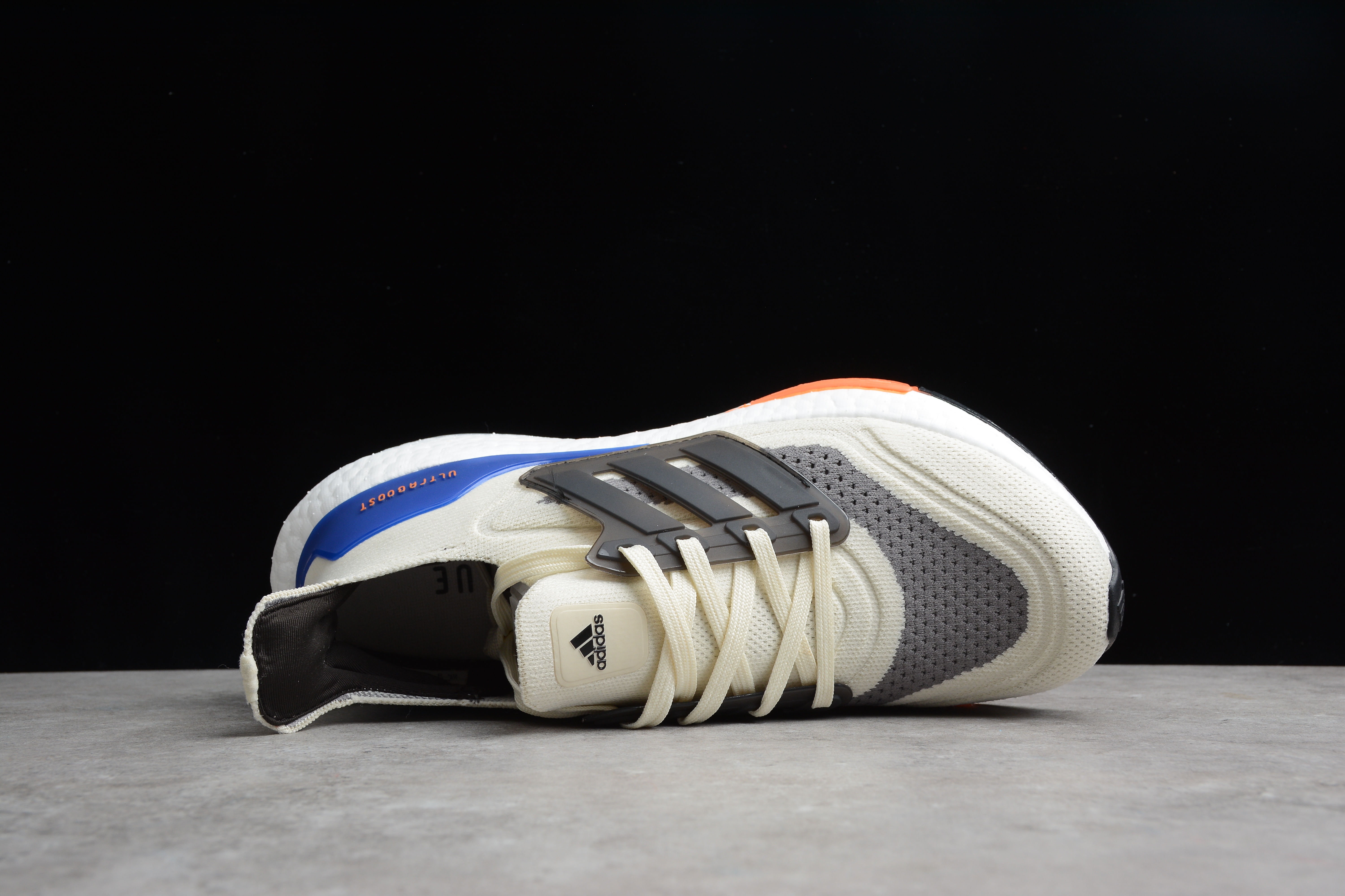 adidas Ultra Boost 21 Wonder White Carbon S23869