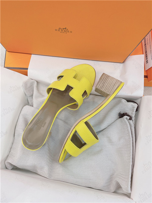 hermes oasis sandals