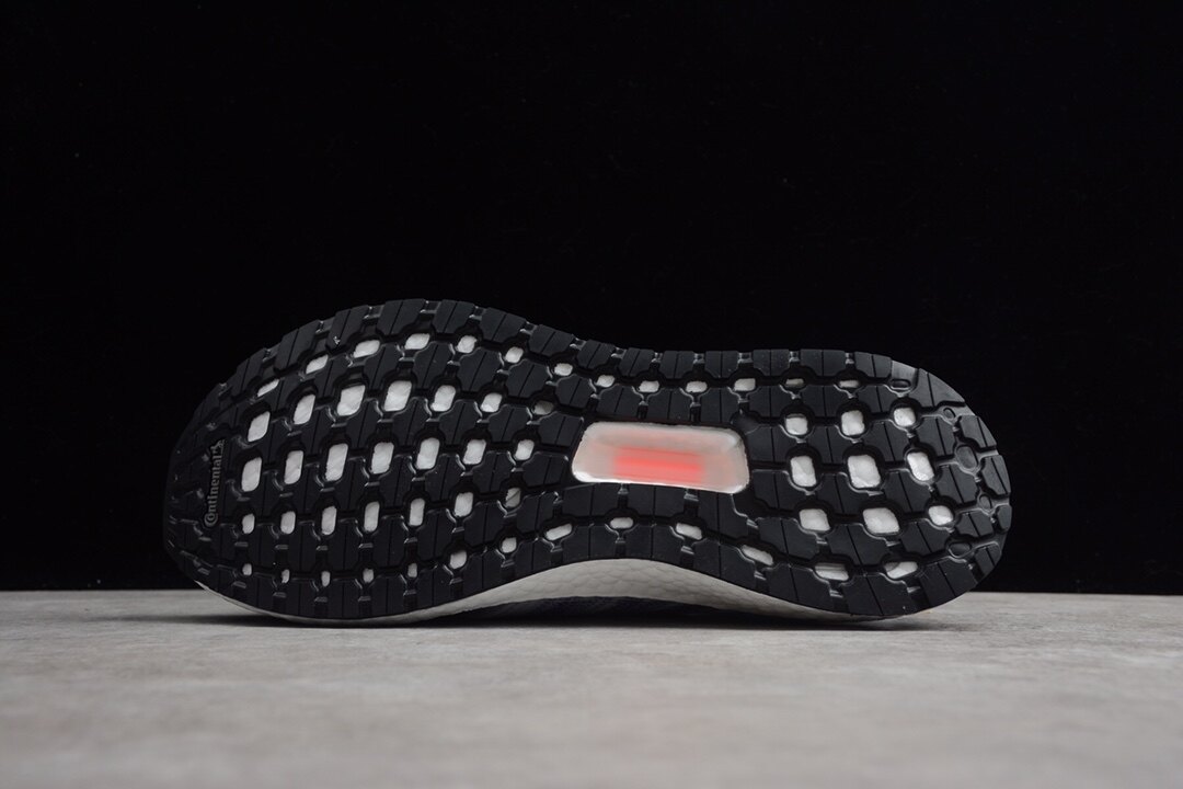 UltraBoost 21 FY3454