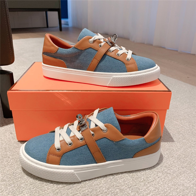 Hermès British retro design white shoes
