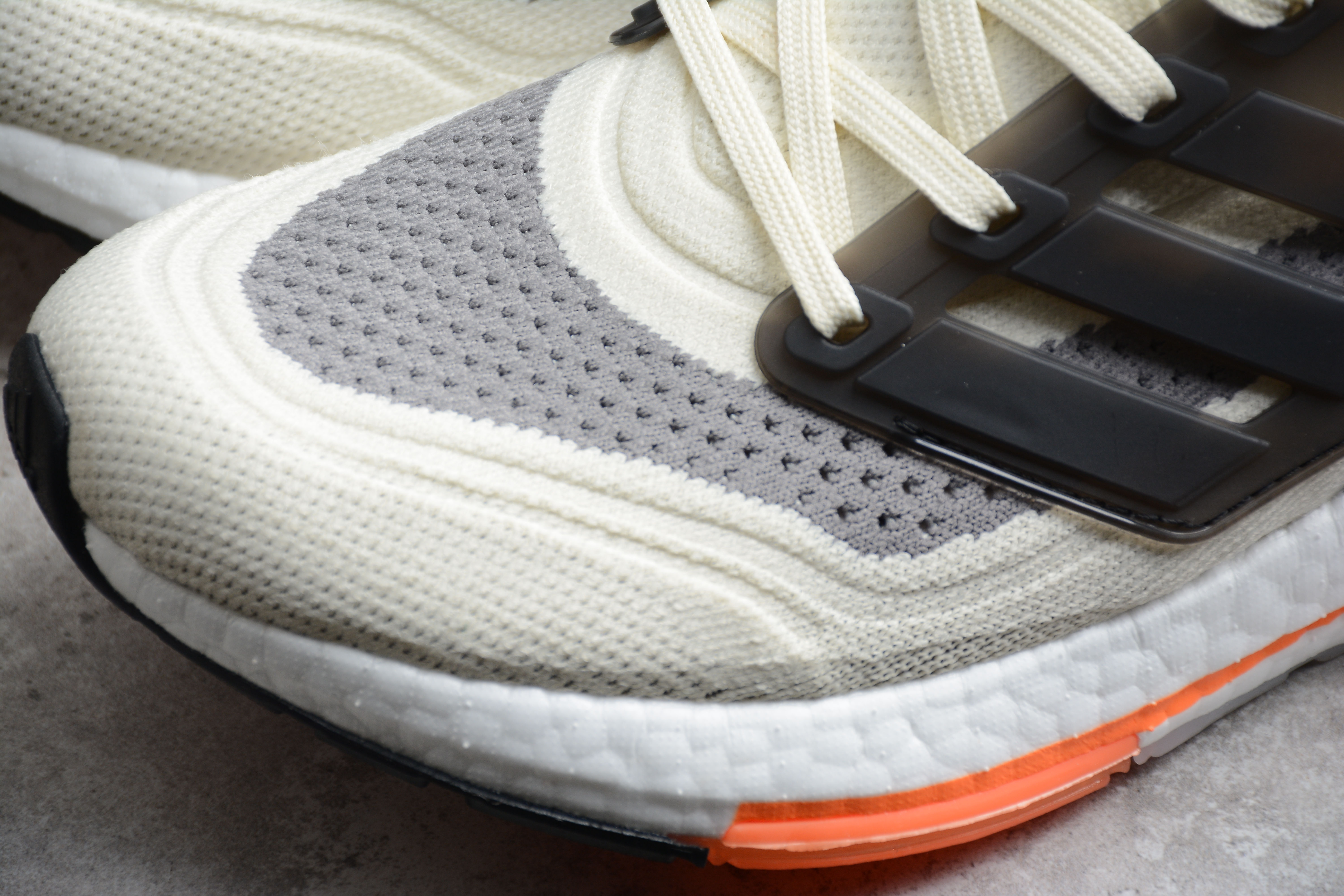 adidas Ultra Boost 21 Wonder White Carbon S23869