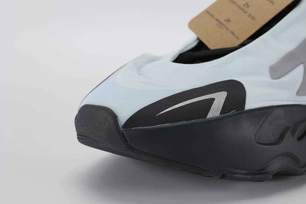 Yeezy Replica Boost 700 MNVN