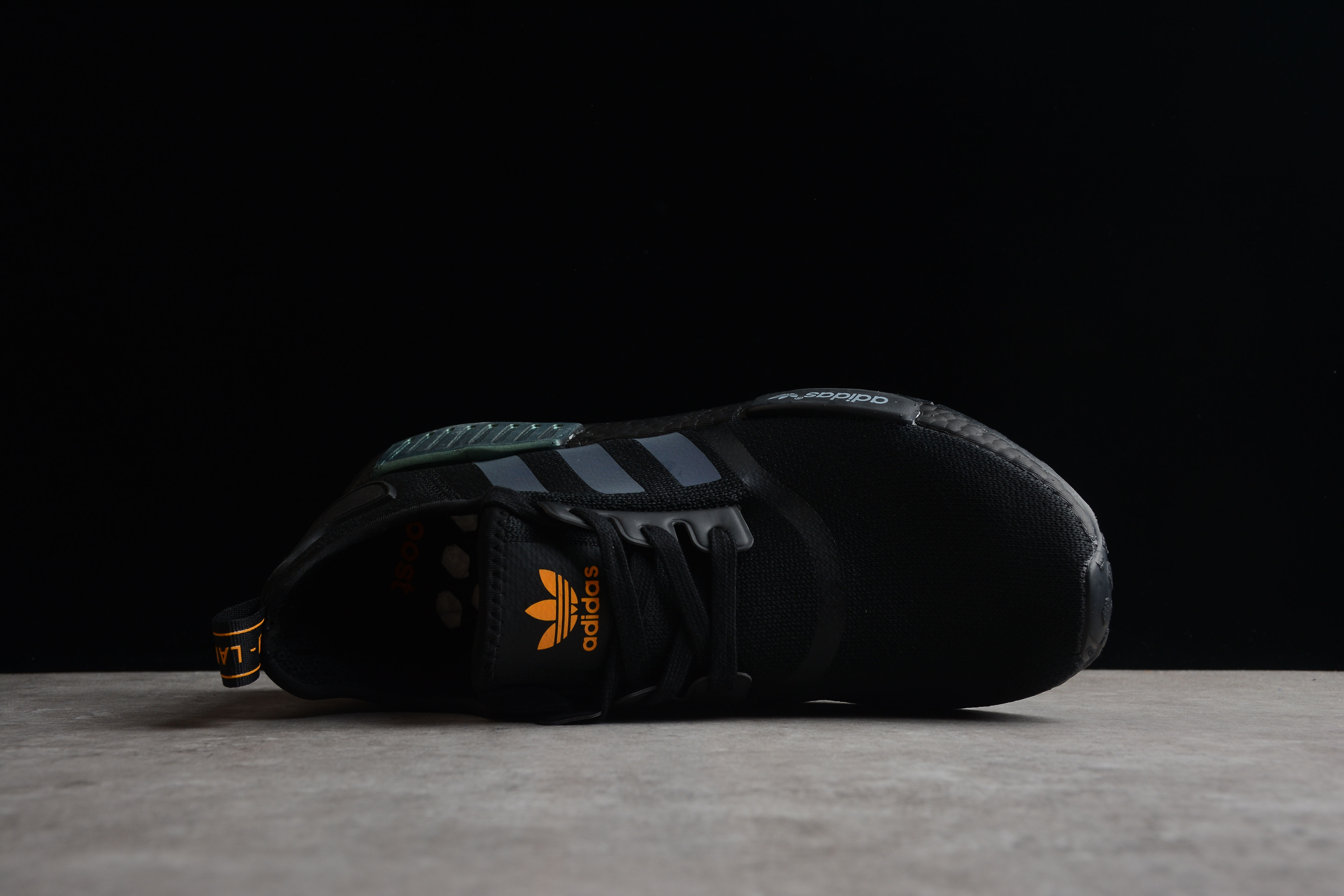 adidas NMD R1 Reflective Xeno FV8025