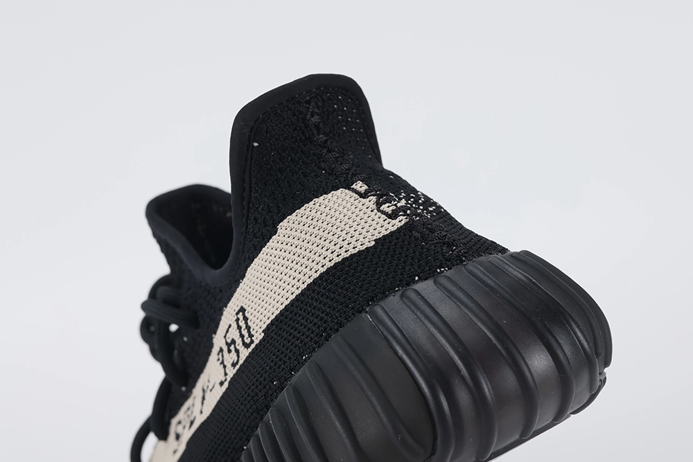 Yeezy Boost 350 V2  Oreo  Replica