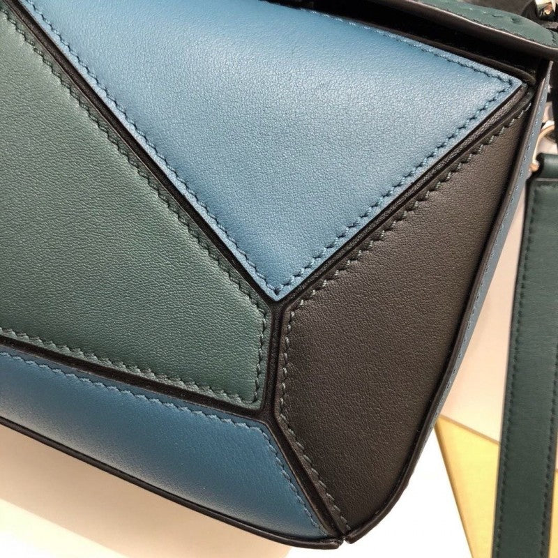Best Replica New Collection Bags 19LOE0073(ColaReps)