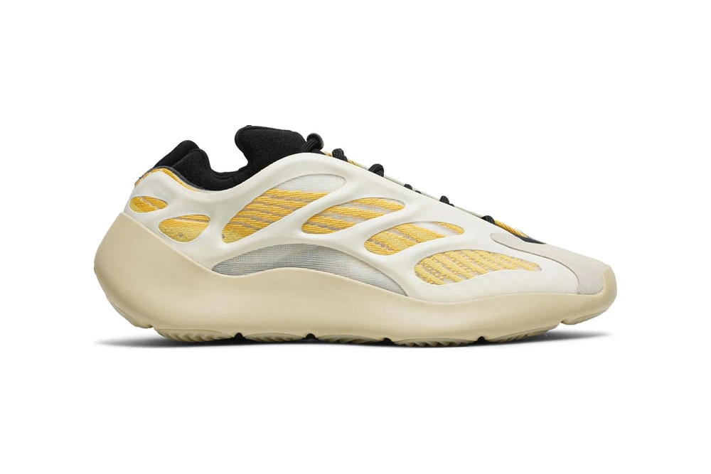Yeezy 700 V3 Safflower Replica