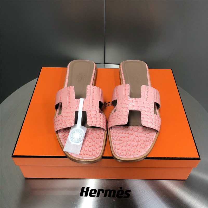 hermes oran crocodile slippers