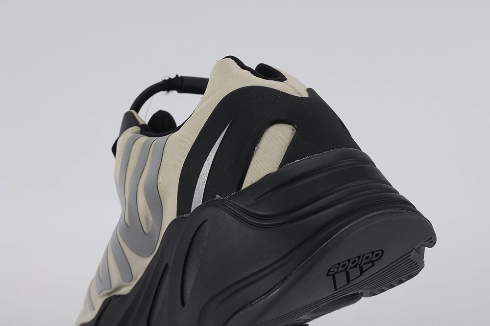 Yeezy Replica Boost 700 MNVN