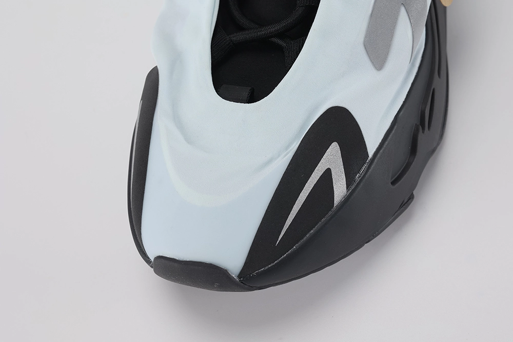 Yeezy Replica Boost 700 MNVN