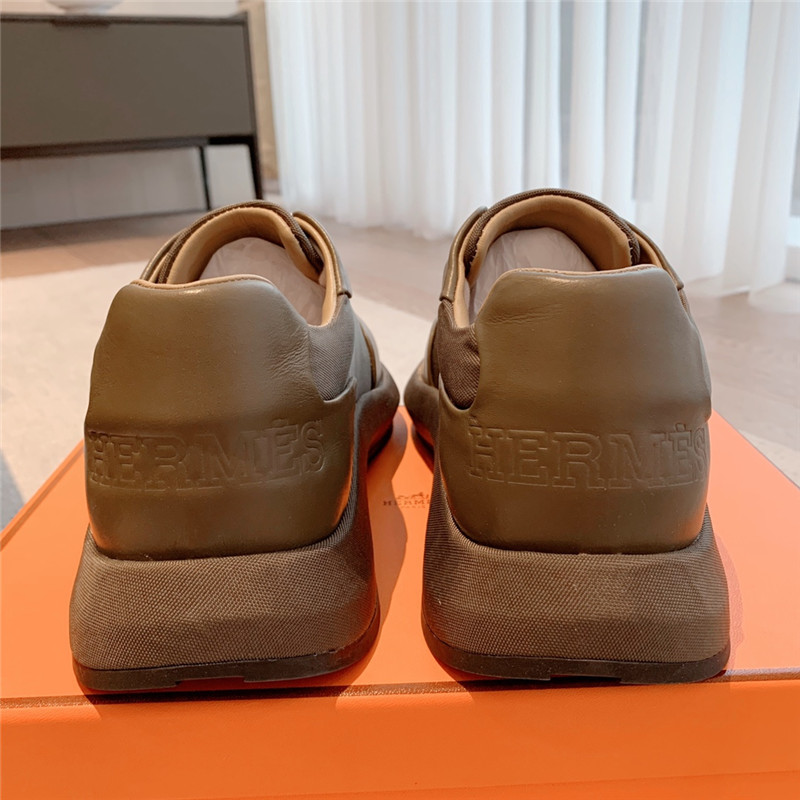 Hermès classic look-alike British retro white shoes