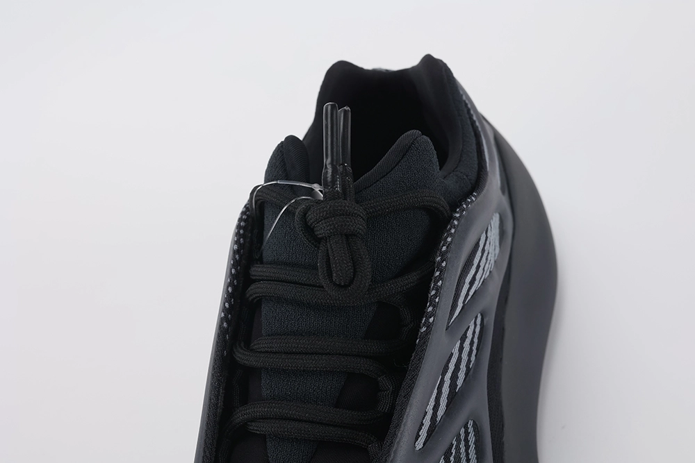 Yeezy 700 V3 Alvah Replica