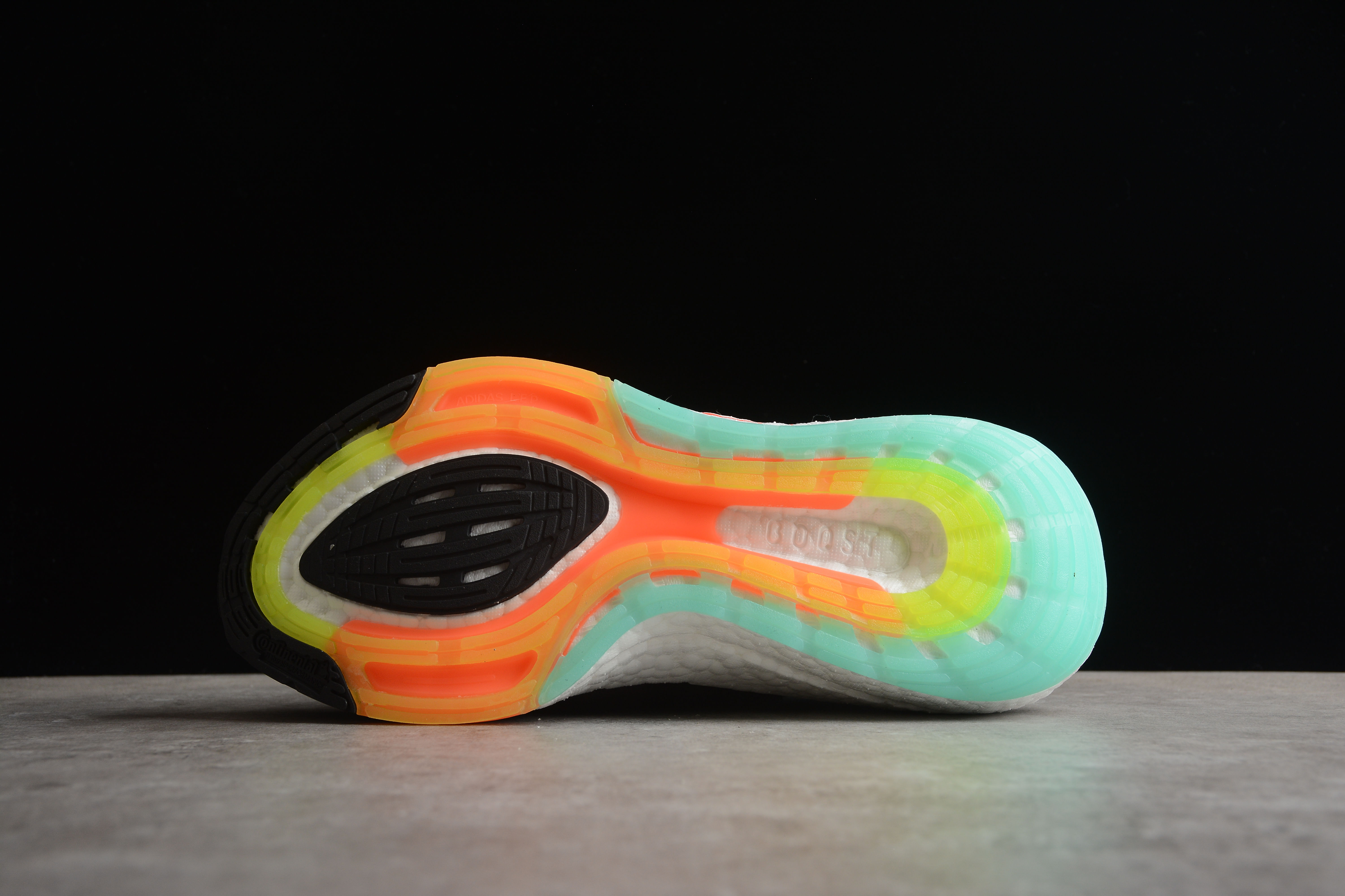 adidas Ultra Boost 22 GY4516