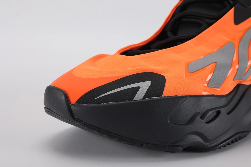 Yeezy Replica Boost 700 MNVN