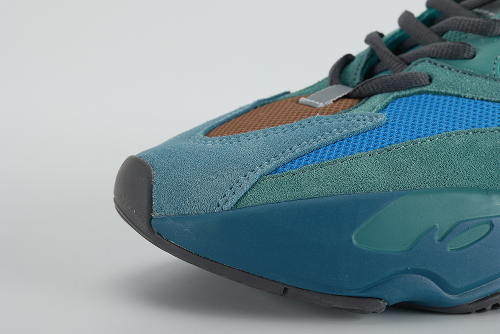 Yeezy Dupes Boost 700 Faded Azure