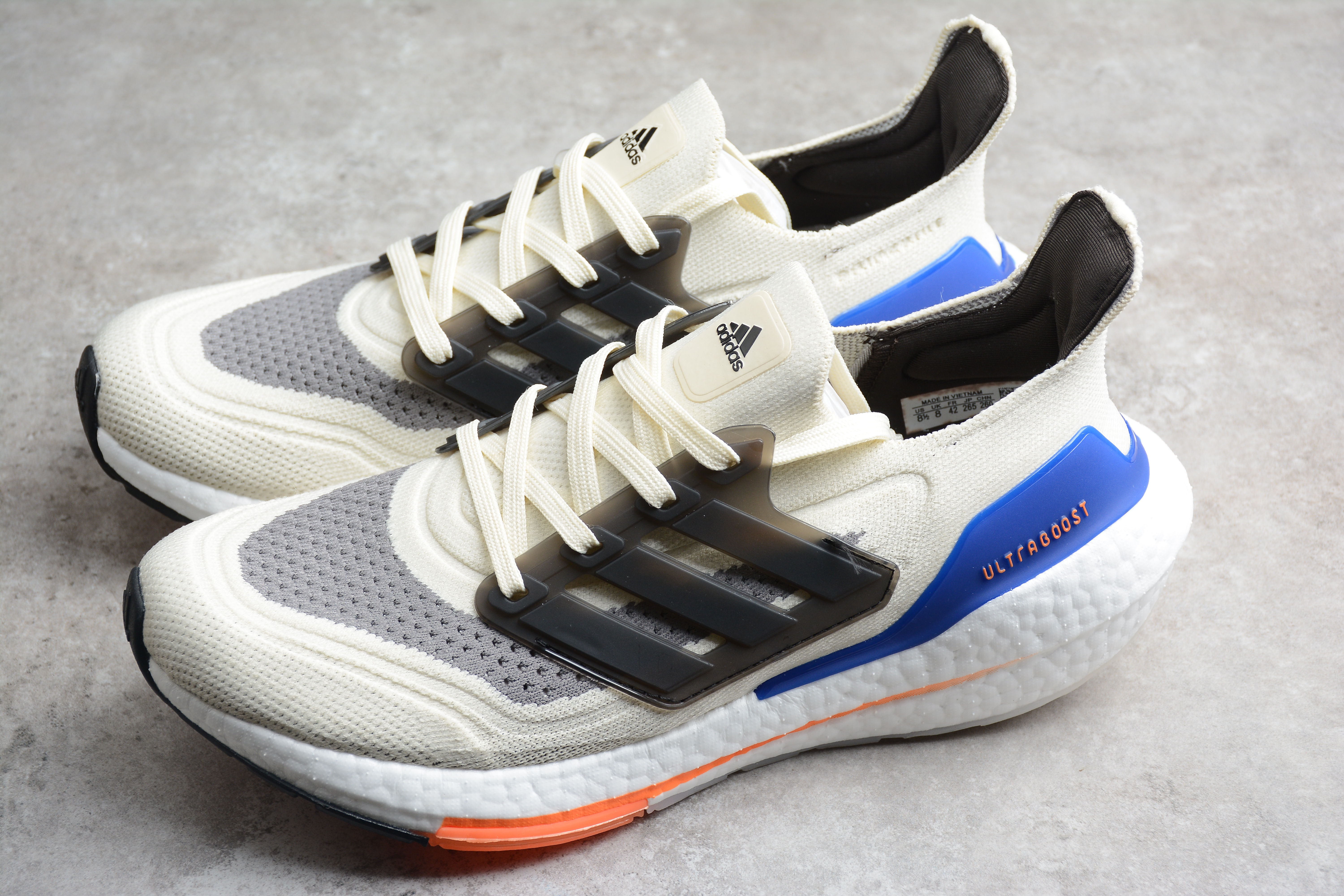 adidas Ultra Boost 21 Wonder White Carbon S23869