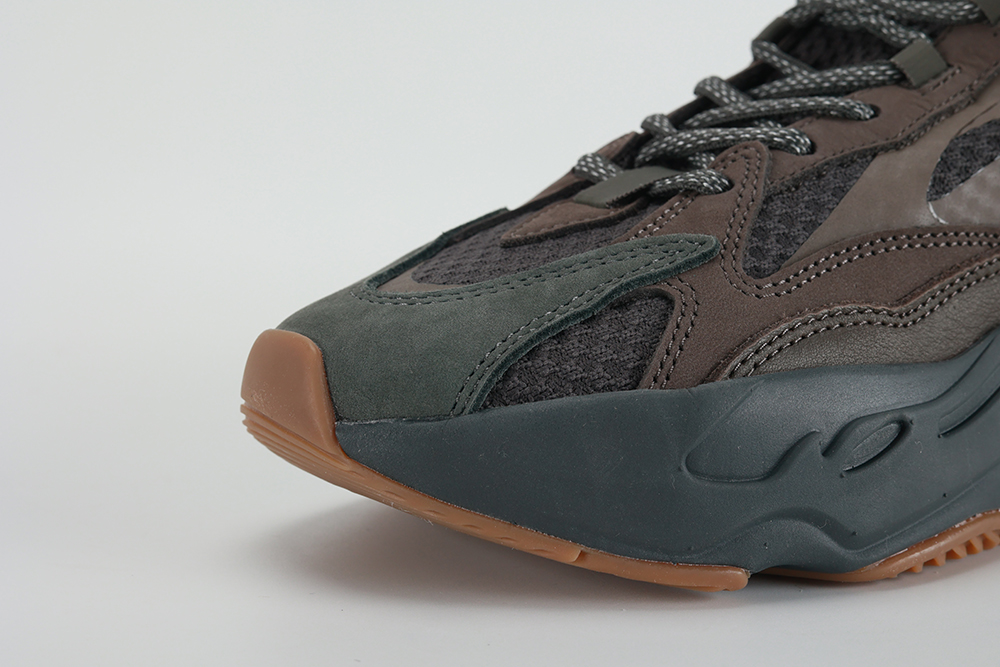 Yeezy Replica Boost 700 V2 Geode