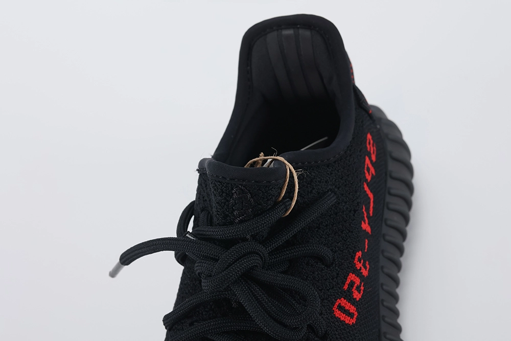 Yeezy Boost 350 V2  Bred  Replica