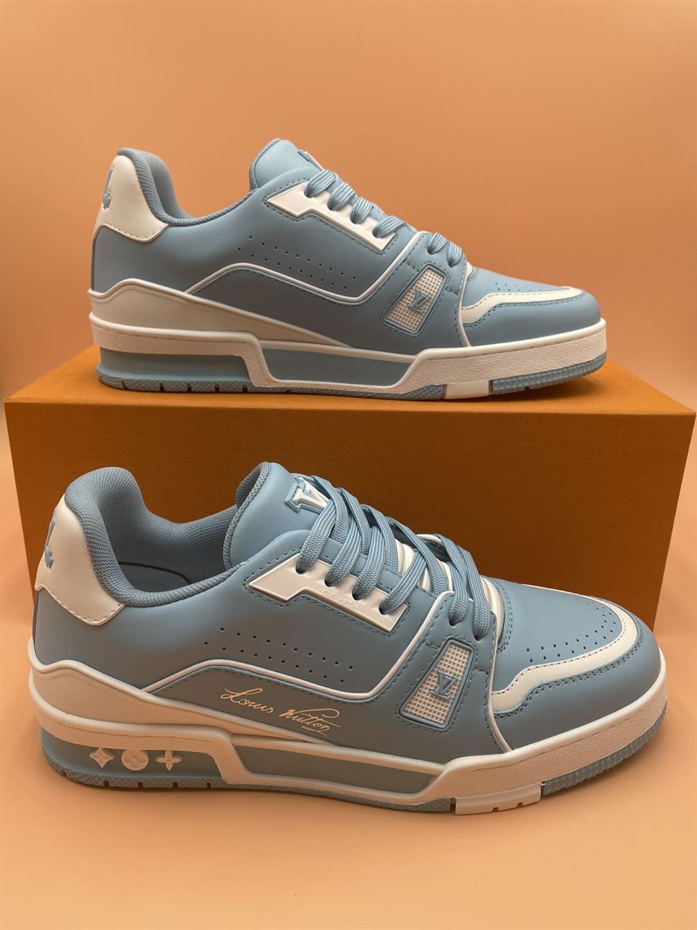 LOUIS VUITTON TRAINER SNEAKER BLUE   LVS125