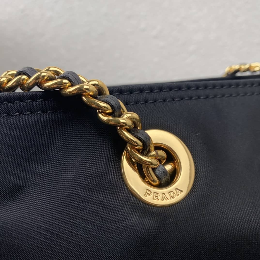 Prada Leather Chain Replica Shoulder Bag