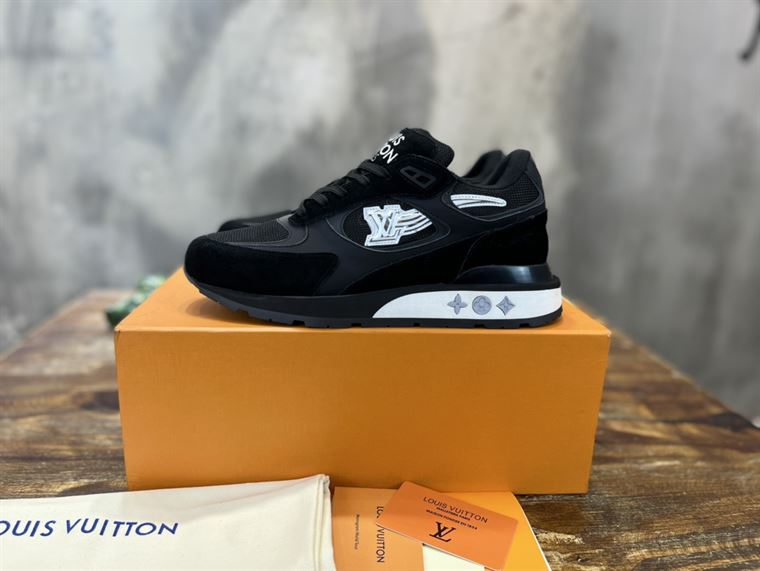 LOUIS VUITTON RUN AWAY SNEAKER   LVS010