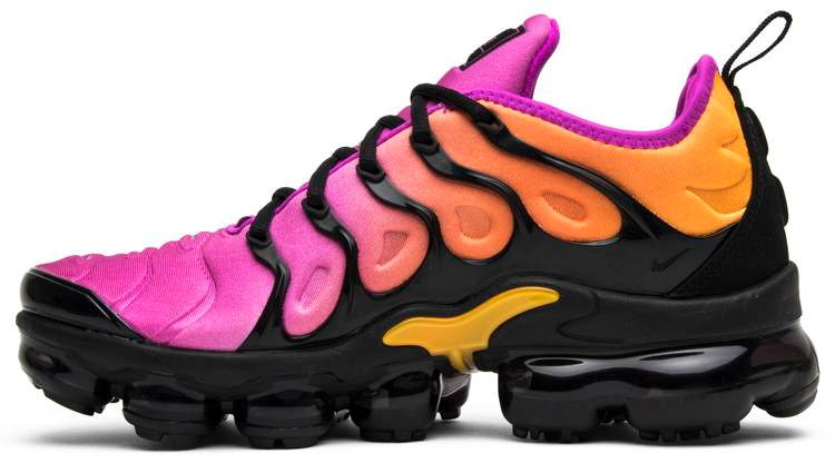 Wmns Air VaporMax Plus  Sherbet  AO4550-004
