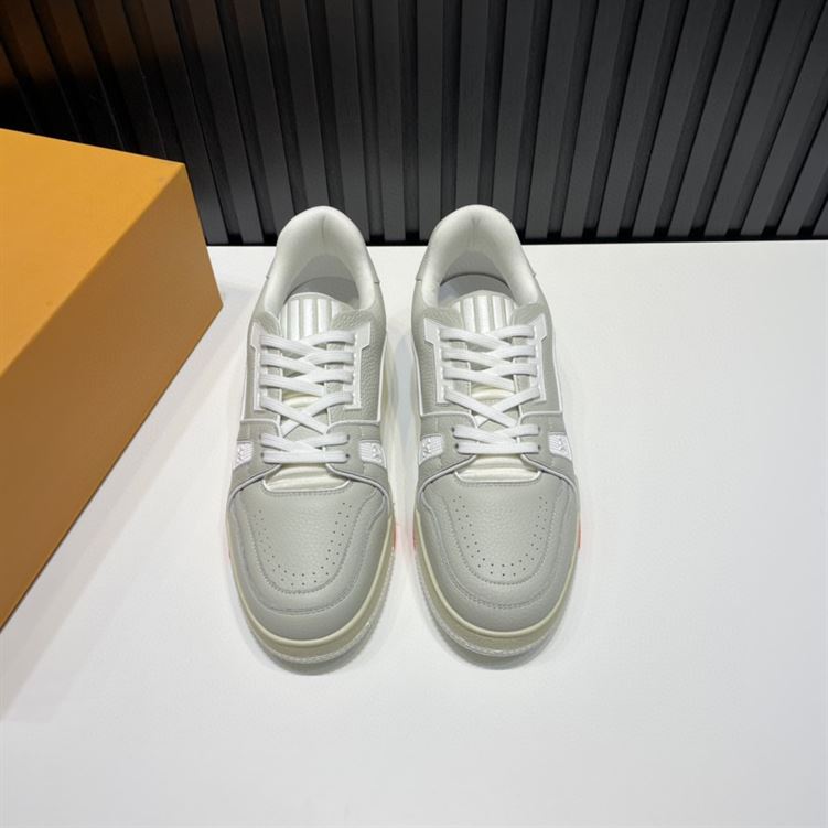 LOUIS VUITTON TRAINER SNEAKER- LVS030