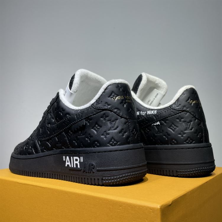LOUIS VUITTON X NIKE AIR FORCE 1 LOW-TOP SNEAKERS   LVS135