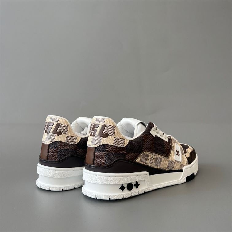 LOUIS VUITTON TRAINER SNEAKER   LVS120