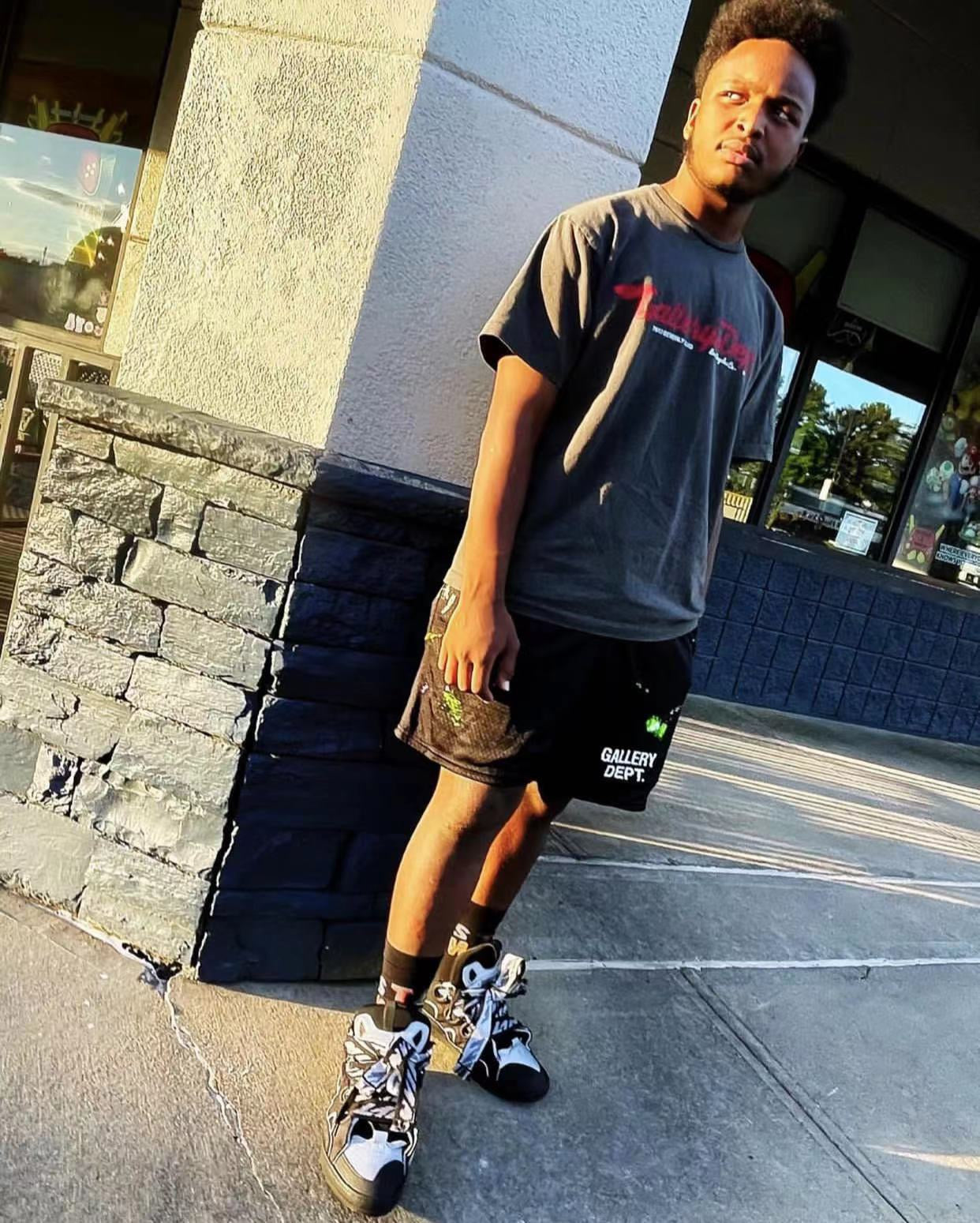 Gallery Dept T-shirt