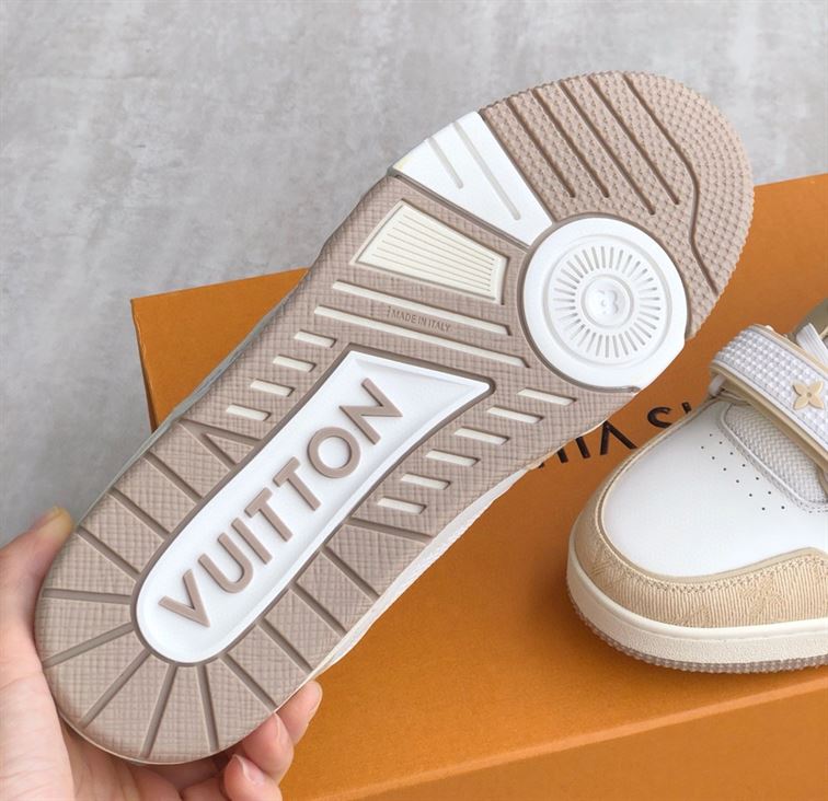 LOUIS VUITTON TRAINER BEIGE WHITE   LVS014