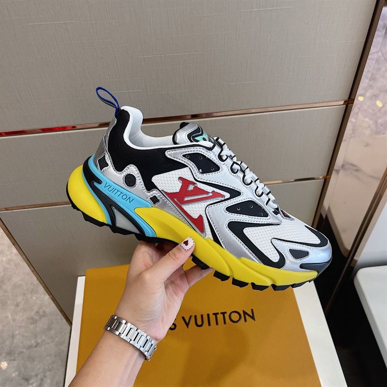 LOUIS VUITTON Dupe RUNNER TATIC SNEAKER   LVS025