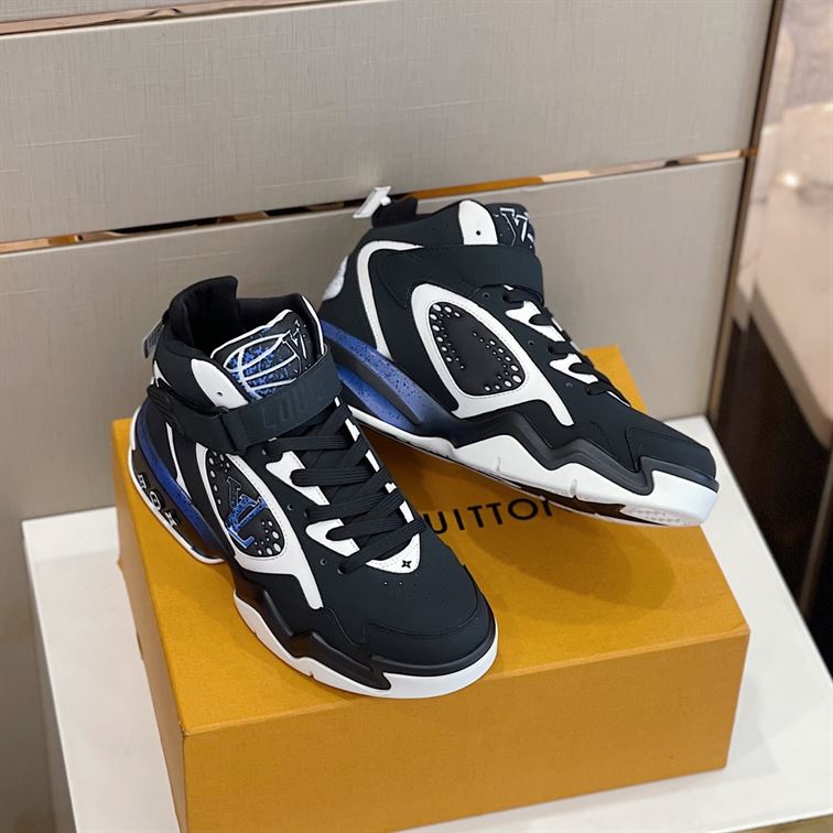 LOUIS VUITTON LV TRAINER 2 SNEAKER   LVS055