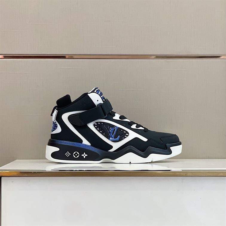 LOUIS VUITTON LV TRAINER 2 SNEAKER   LVS055