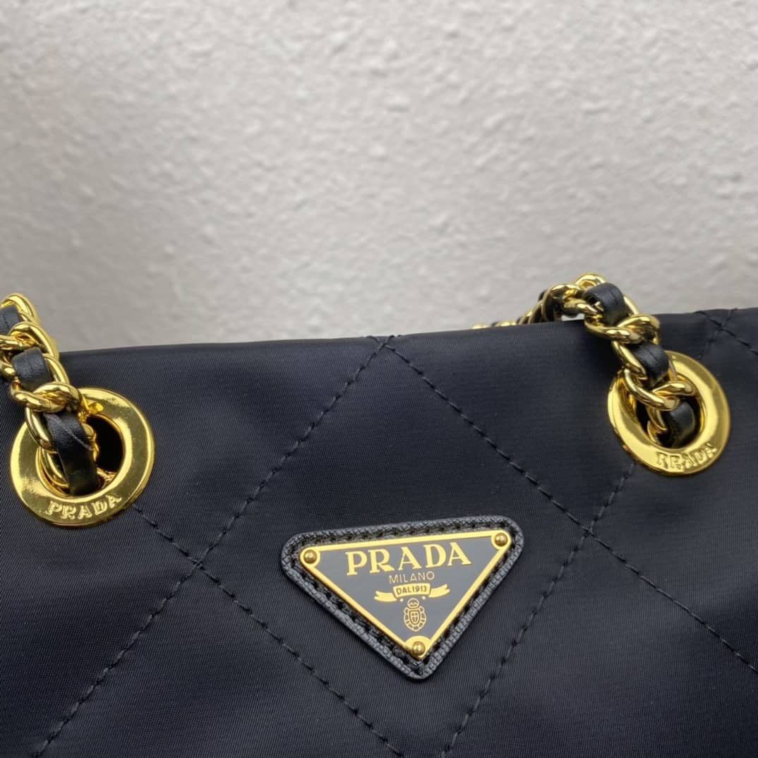 Replica Pradas Leather Replica Tote