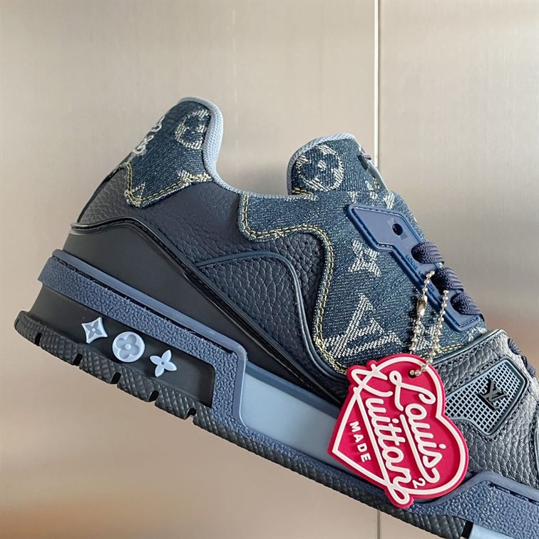 LOUIS VUITTON X NIGO TRAINER SNEAKERS IN BLUE   LVS005