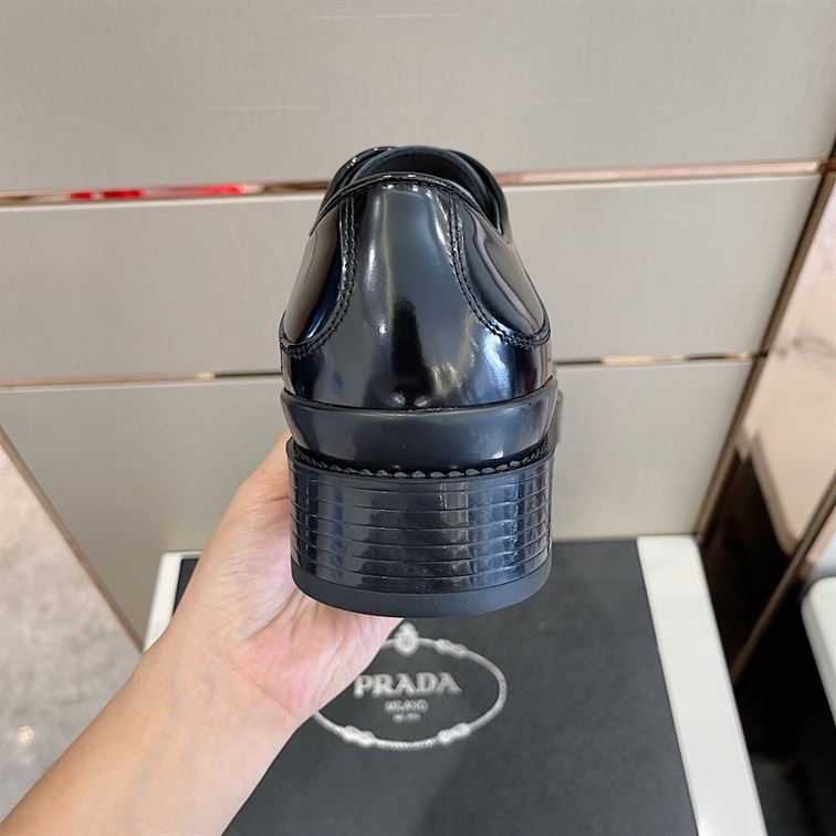 PRADA MONOLITH BRUSHED LEATHER OXFORD SHOES   PRS040
