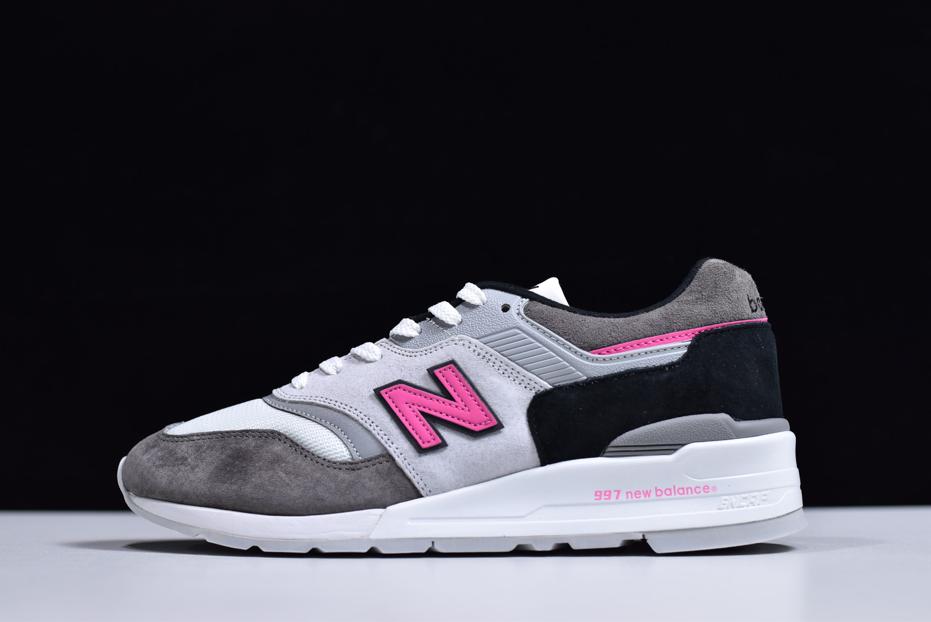 997 Made In USA  Grey Pink  M997LBK
