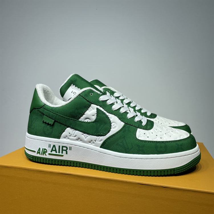 LOUIS VUITTON X NIKE AIR FORCE 1 LOW-TOP SNEAKERS   LVS136