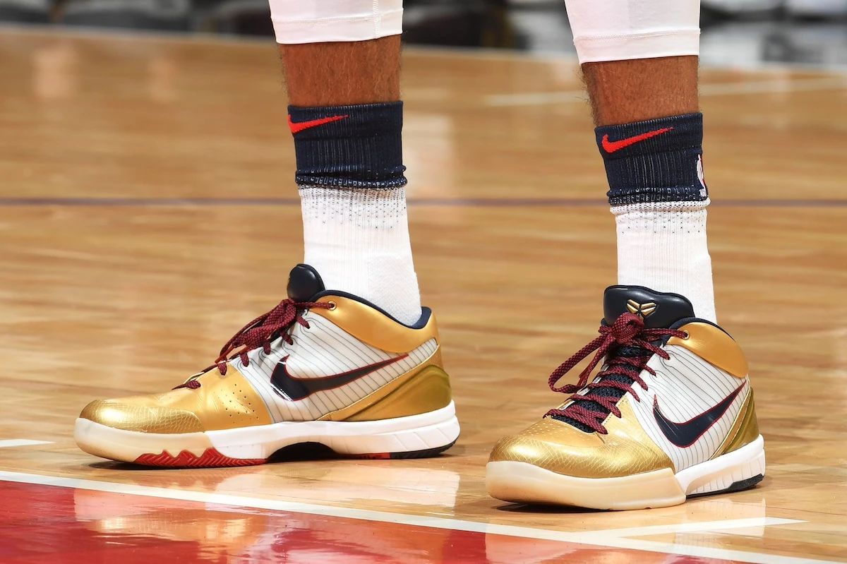ZOOM KOBE 4 'GOLD MEDAL' - Cola