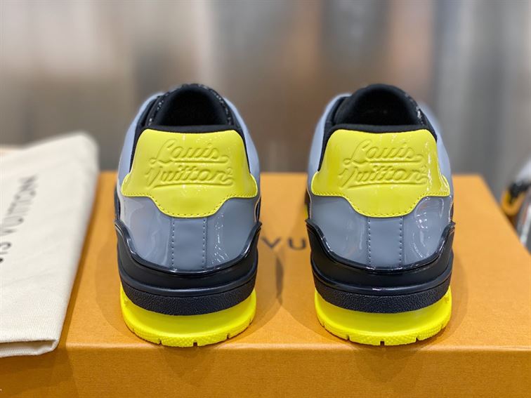 LV Shoes Replica TRAINER SNEAKERS IN BLACK PATENT CANVAS   LVS004