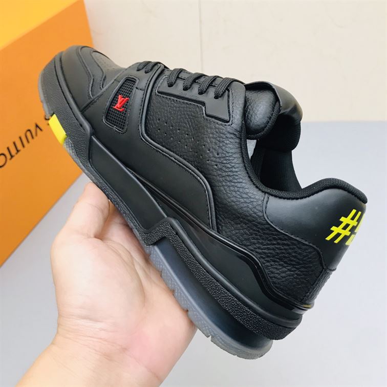 LOUIS VUITTON TRAINER SNEAKER   LVS127